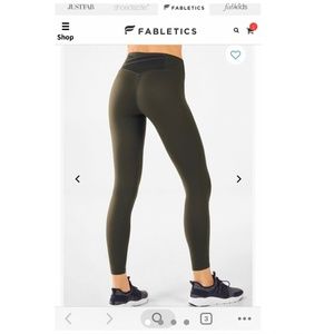 NWT Fabletics Trinity High Waisted Pocket Legging
